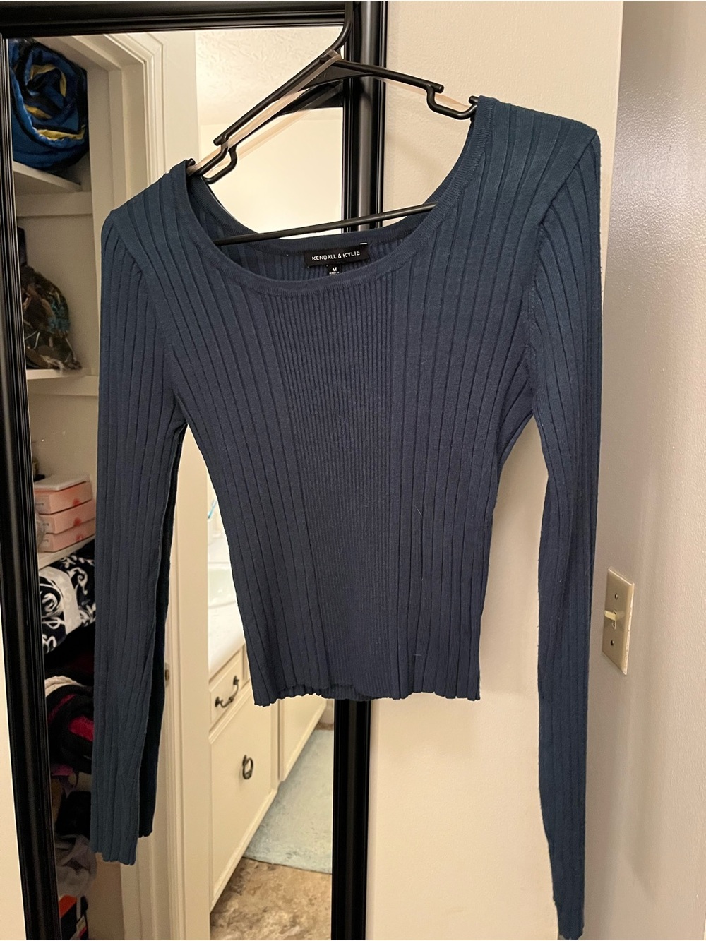 Kendall & Kylie Dark Navy Ribbed Long-Sleeve Scoop Neck Top